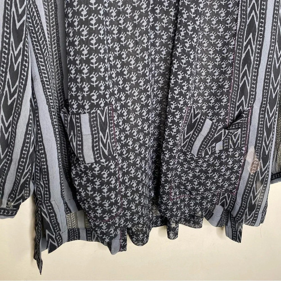 ✨NWT Free People Black Semi Sheer Chevron Embellished Blouse Top Size XS - Picture 7 of 10